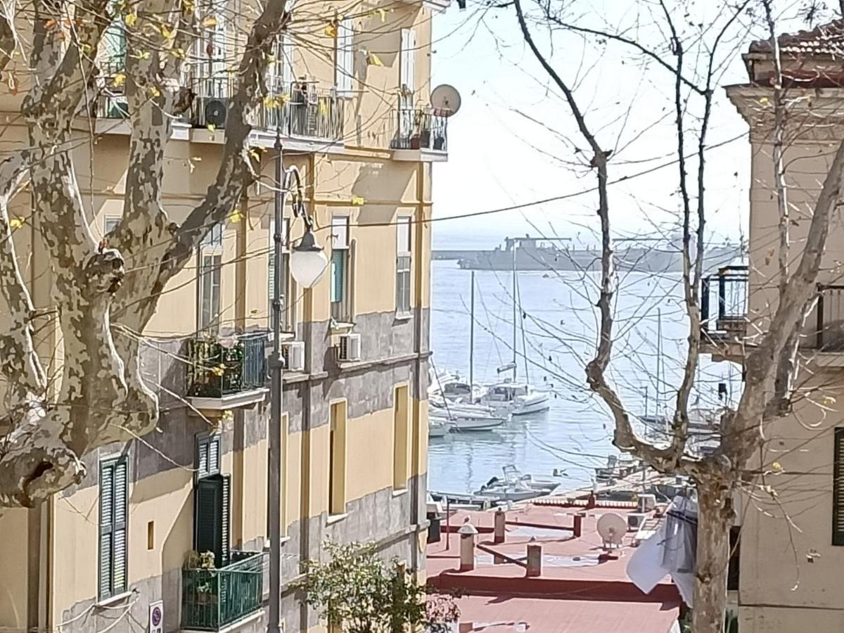 살레르노 Piazza Alario 아파트 외부 사진